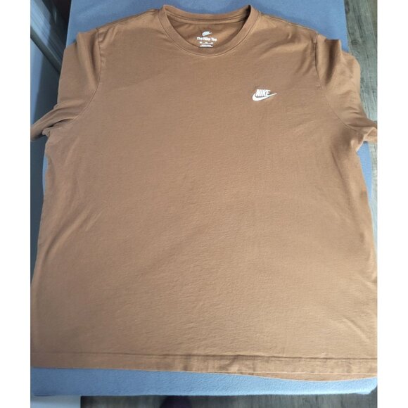 THE NIKE TEE Men's SZ XXL Brown Short Sleeve Shirt Athleisure Athletic - Picture 8 of 8